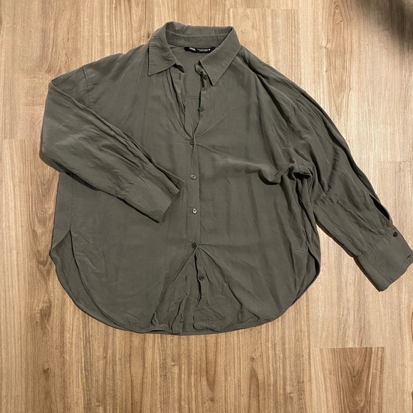 Zara- SOFT OVERSIZED SHIRT - M - Picture 2 of 2